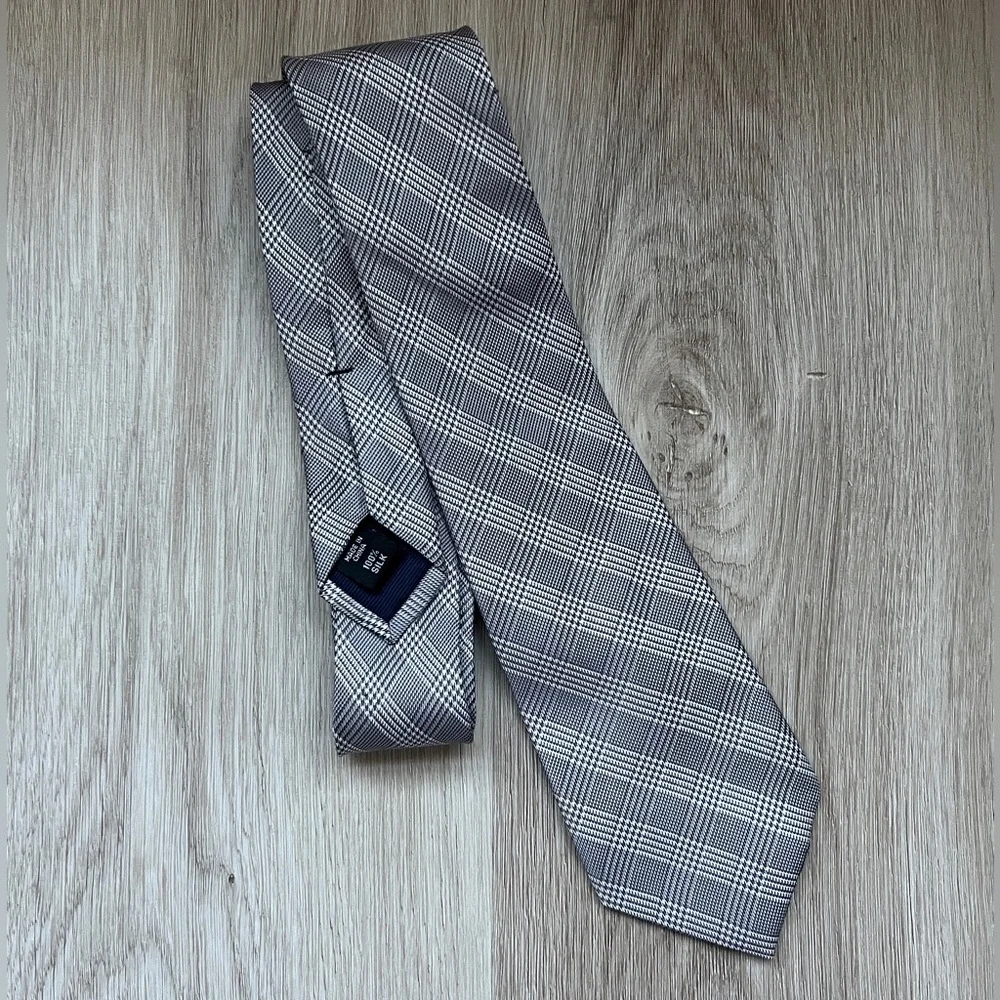 Michael Kors | Silk Neck Tie - Picture 4 of 10